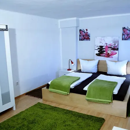 Apartment Pro's *